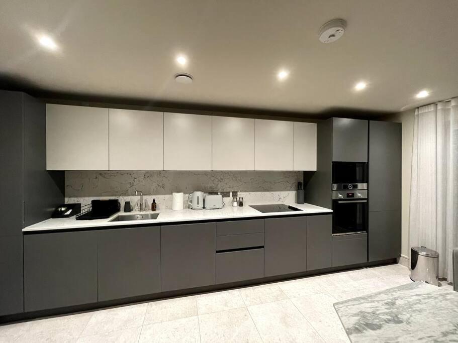 チグウェル2Br Urban Vista Retreat Chcl F7アパートメント エクステリア 写真