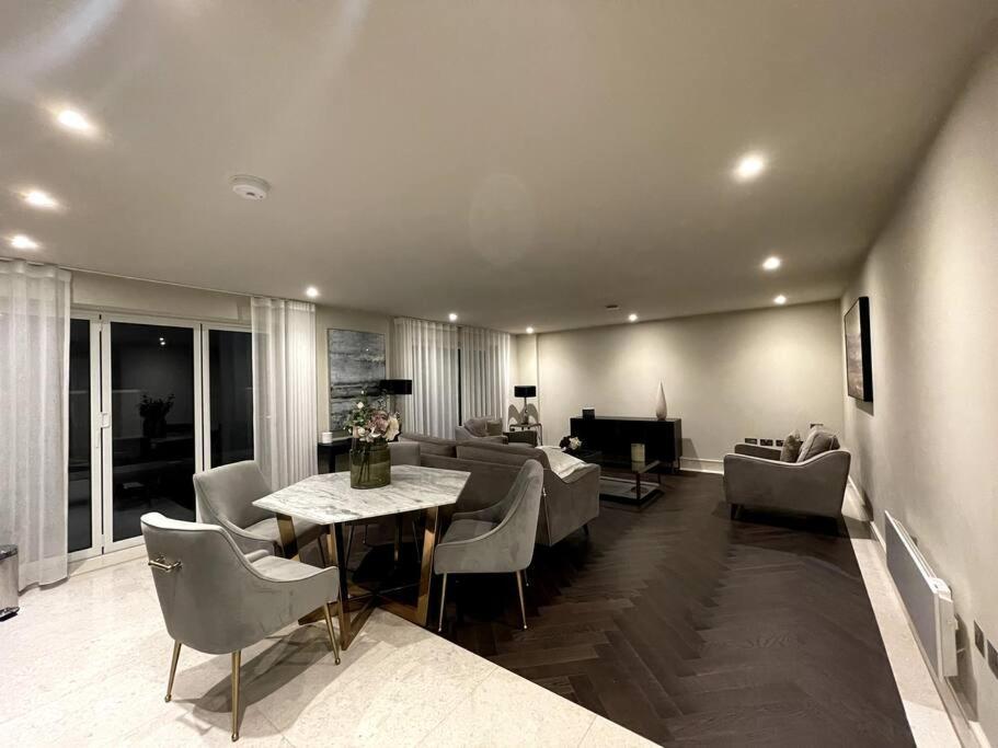 チグウェル2Br Urban Vista Retreat Chcl F7アパートメント エクステリア 写真