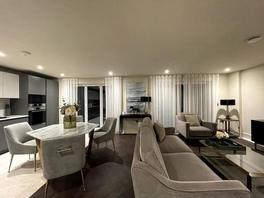 チグウェル2Br Urban Vista Retreat Chcl F7アパートメント エクステリア 写真